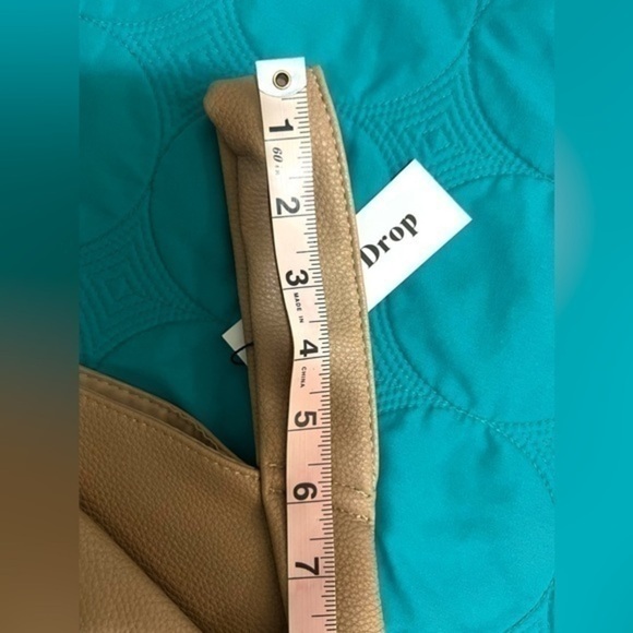 NWT asymmetrical straps bucket bag from The Drop Avalon pebbled vegan leather - Picture 9 of 15